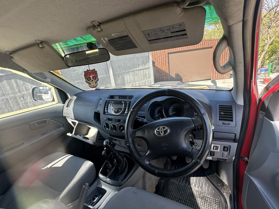 Разборка шрот Toyota Hilux 2.5 3.0 дизель 2005-2015 автомат механика