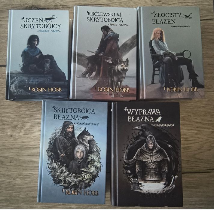 Robin Hobb Złocisty błazen Królewski skrytobójca Uczeń skrytobójcy