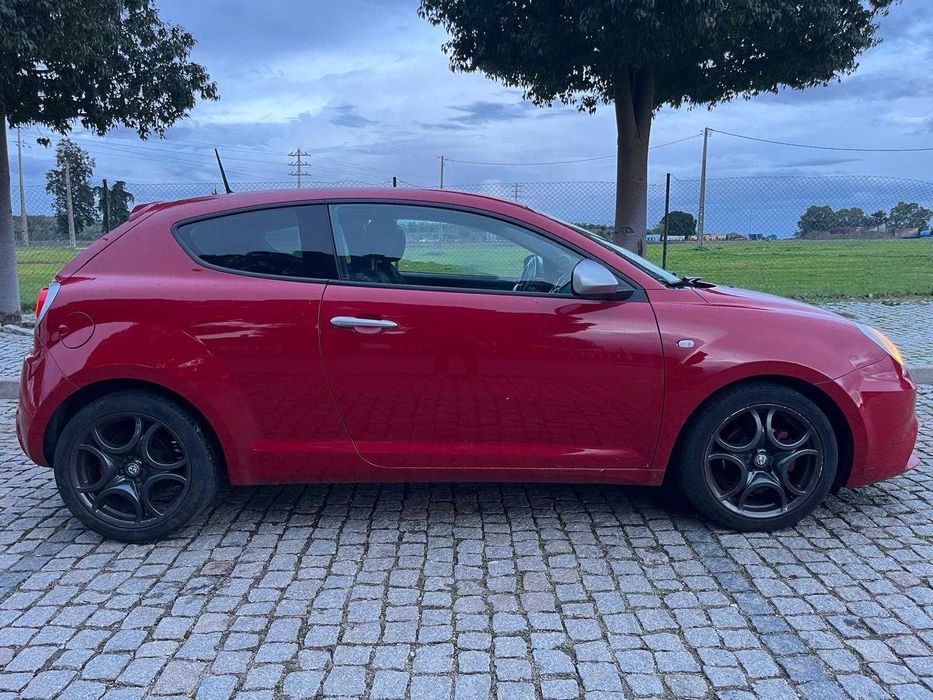 Mito vermelho Alfa 2018