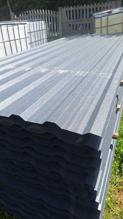 OD ręki - blacha trapezowa t-18 7016 grafit mat, 8017 brąz mat 28,80 zł m2 brutto
