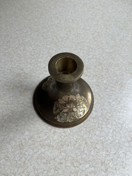 Mosiężny świecznik malowany ręcznie