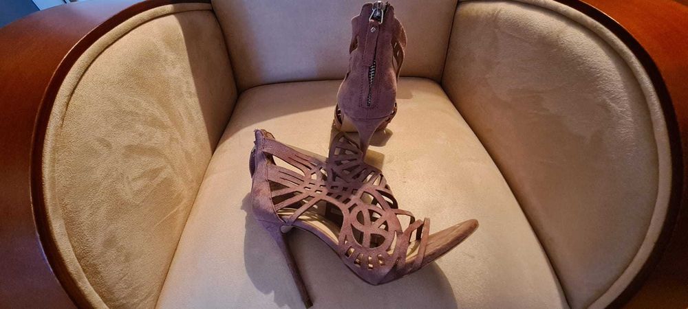 Sandálias em camurça Rosa ZARA WOMAN 37 e salto 10cm