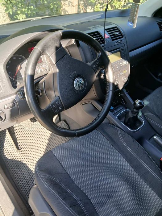 Продам автомобіль Фольксваген джетта