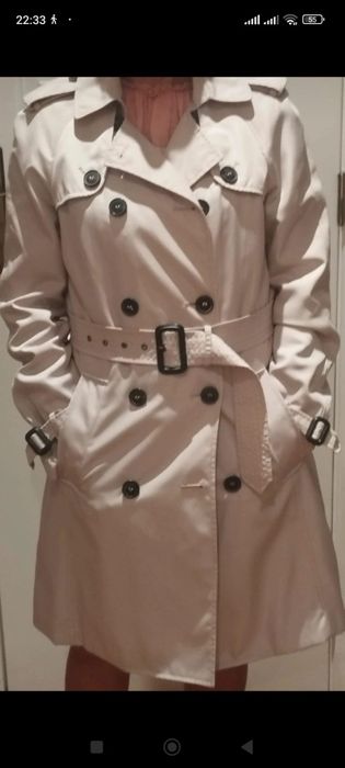 Gabardine da Zara com forro amovível de xadrez em flanela. Com cinto e