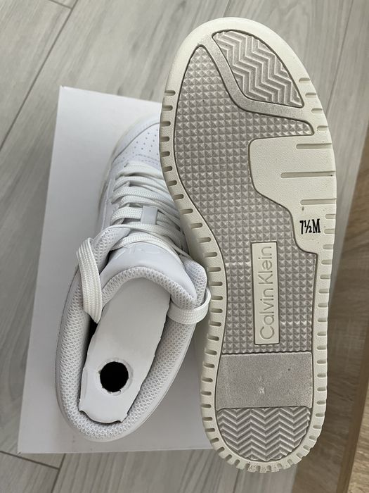 Calvin Klein білі кросівки 38, US 7,5 хайтопи