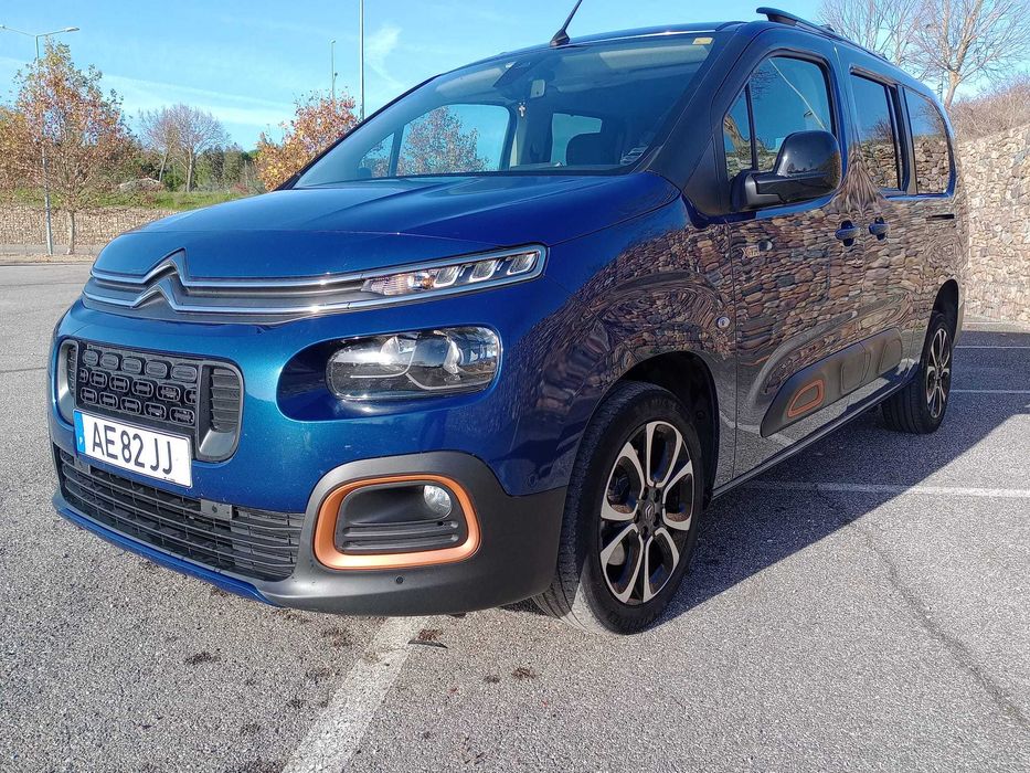 Citroen Berlingo adaptada transporte cadeira de rodas