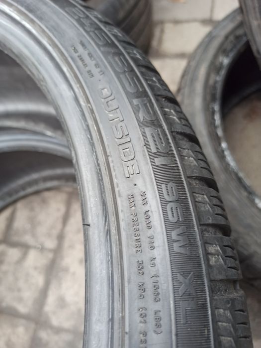 Зимняя резина 245/35 R21 Nokian WR A4