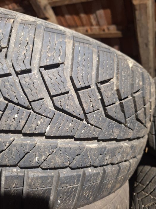Opony zimowe  235/50/18 R18 zimówka 2024