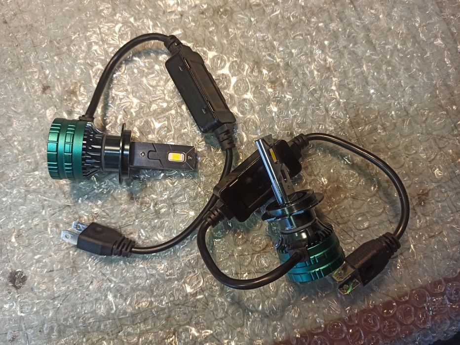 Продам лед лампи Н7