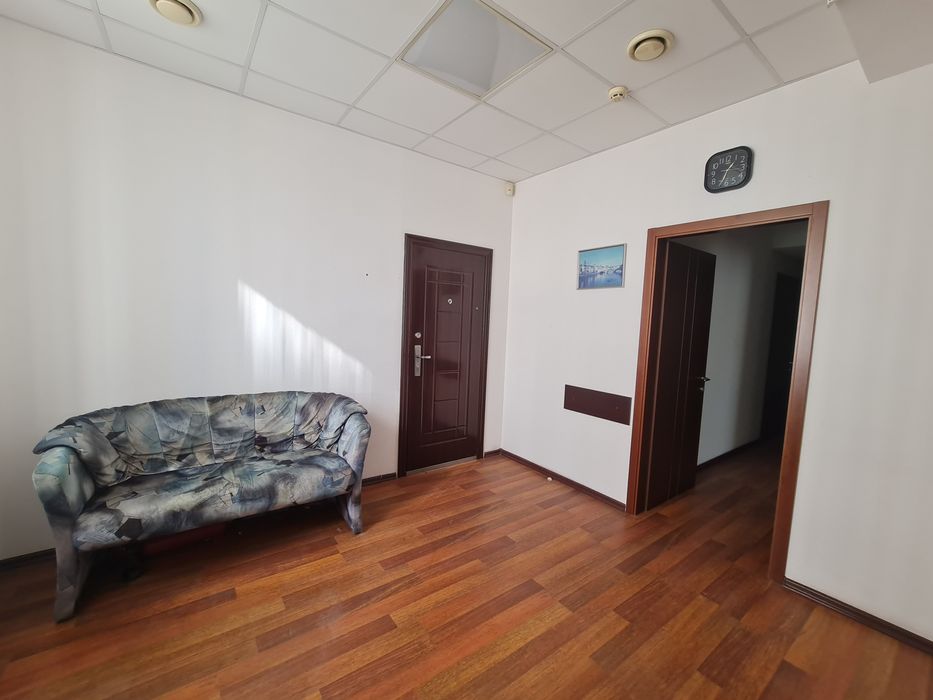 Оренда Кабінету Офісу 48 кв.м Позняки вул Ахматова 14-А