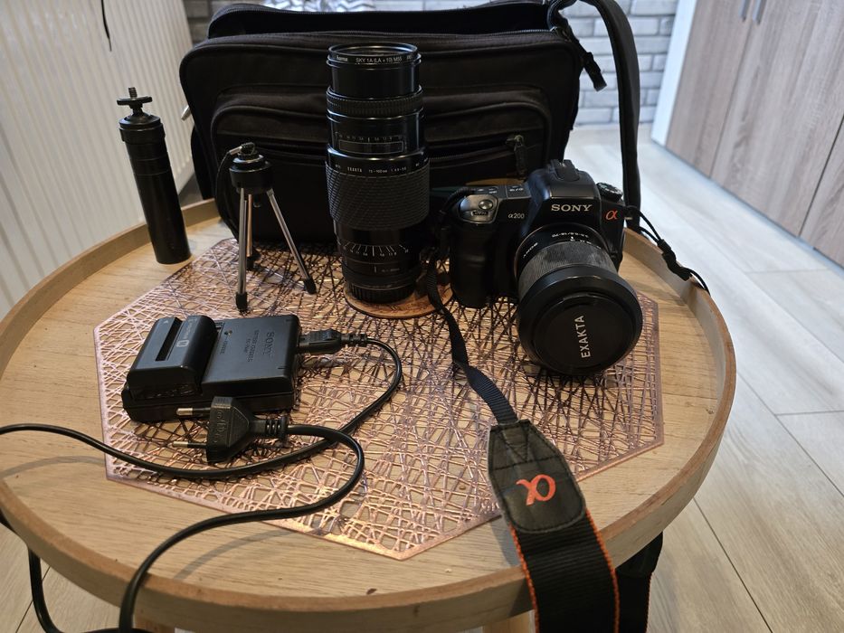Sprzedam aparat Sony a200