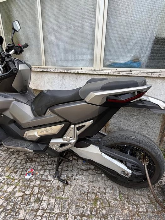 X-ADV 2018 como nova