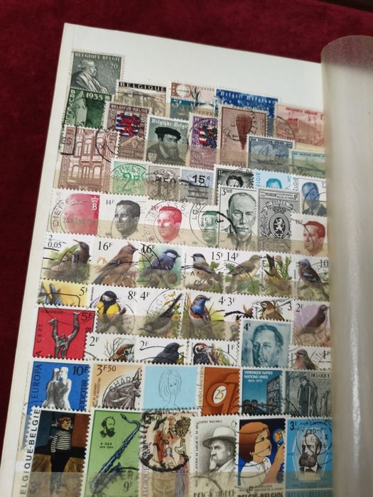 Classificador com 400 selos diferentes Bélgica