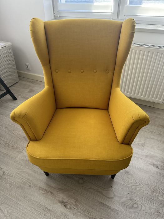 Fotel IKEA żółty uszak