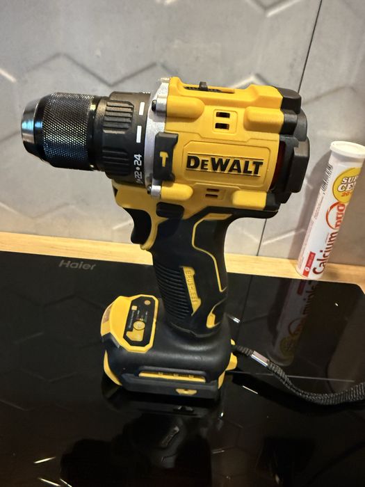 Nowa wkretarka dewalt dcd805 z udarem  Darmkwa wysylka.