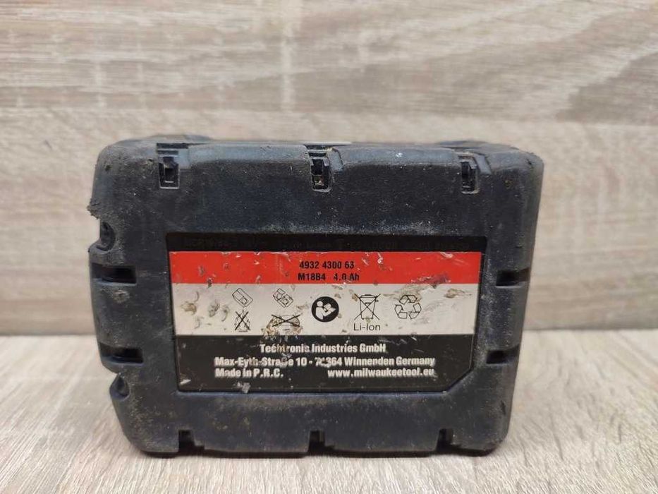 Akumulator Li-Ion Milwaukee 18 V 4 Ah M18B4