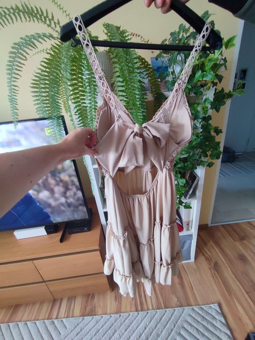 Sukienka letnia na ramiączkach