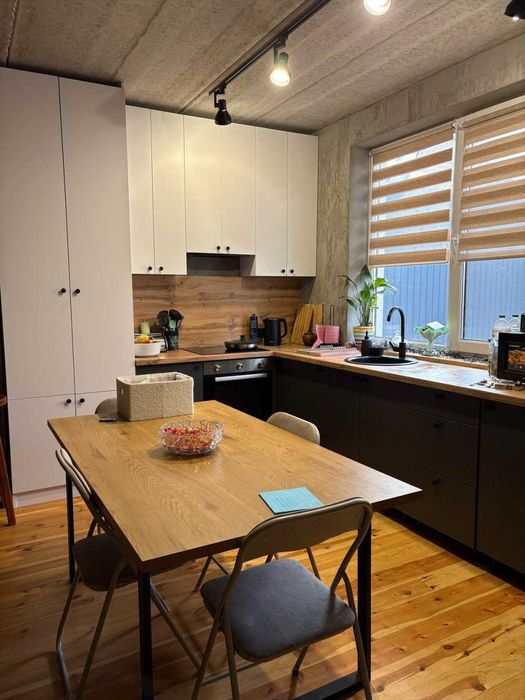 Продам 3-х этажный дом вблизи Таирова с евроремонтом