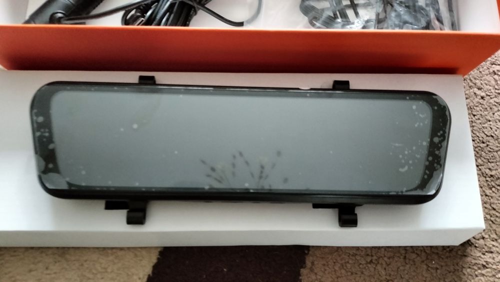 Дзеркало - відеореєстратор