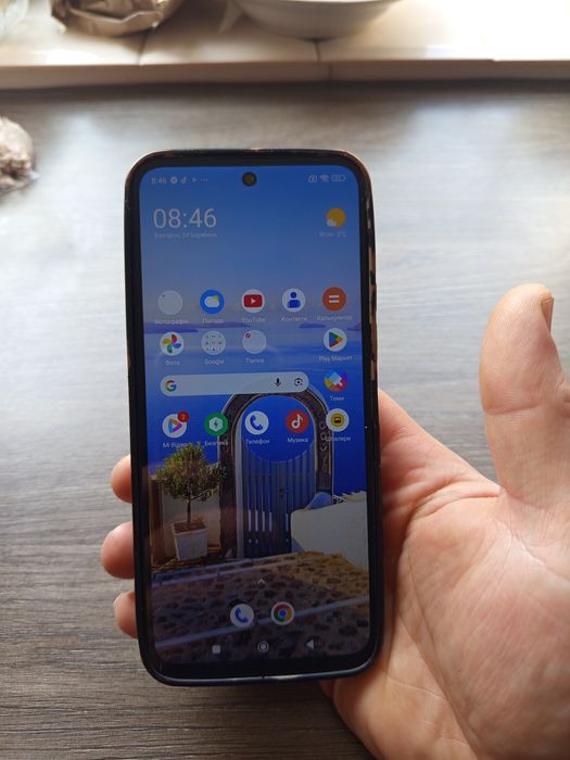 Продам телефон POCO M6