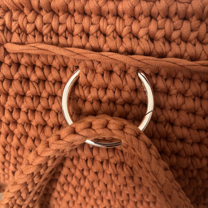 Рюкзак ручної роботи (вʼязаний гачком)