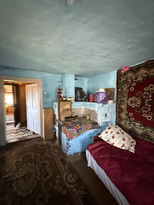 Продається столітній будинок в Карпатах + 0.25 га