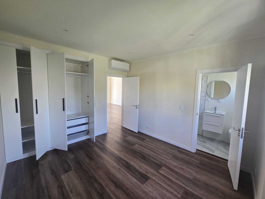 Apartamento T2 - centro Almada, totalmente renovado em 2026.