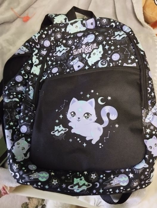 Продаю рюкзак з ланчбоксом  ф.smiggle