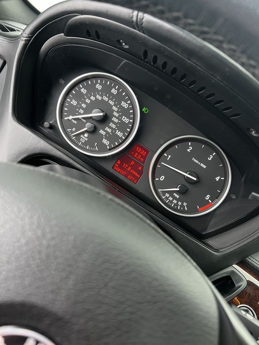 BMW X5 3.0D 35xDrive 2011 /гарна комплектація/не фарбована