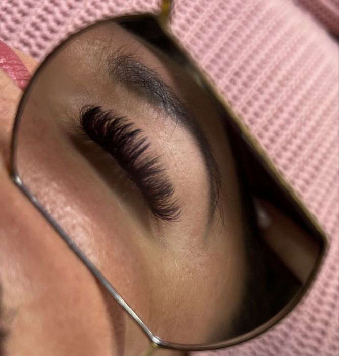 Przedłużanie/ zagęszczanie rzęs