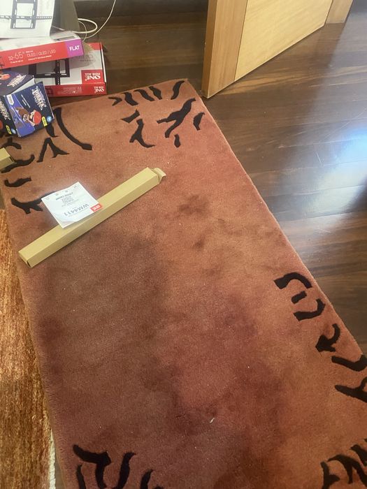 Vender tres tapetes em bom estado