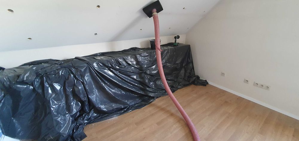 Wdmuchiwanie wełny celulozy ocieplanie docieplanie poddasza naprawa