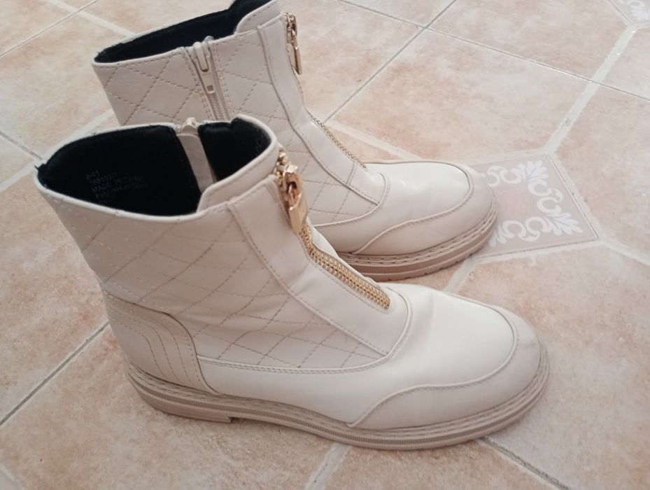 Продам ботинки  41р.380 грв