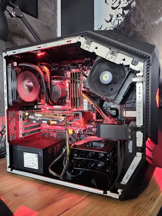 Komputer gamingowy HP OMEN 32L - I7-8700k - 32GB RAM DDR4 - GTX 1060