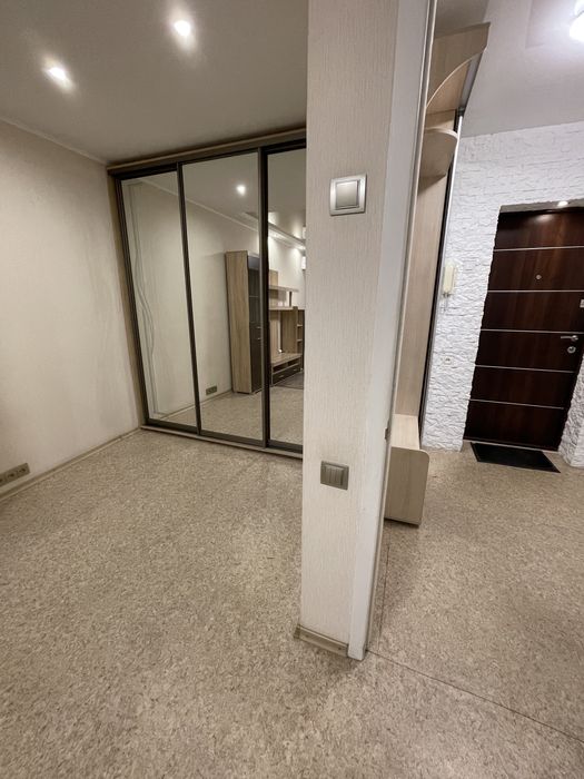 Продам 1к квартиру з новим ремонтом Березинка