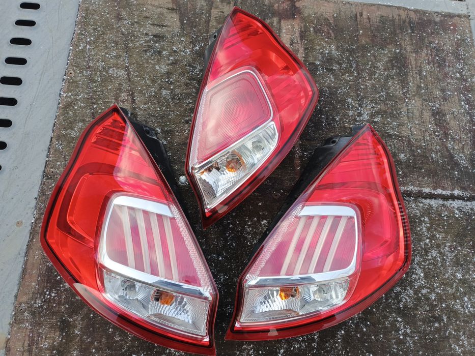Ford Fiesta MK7 lampy tył