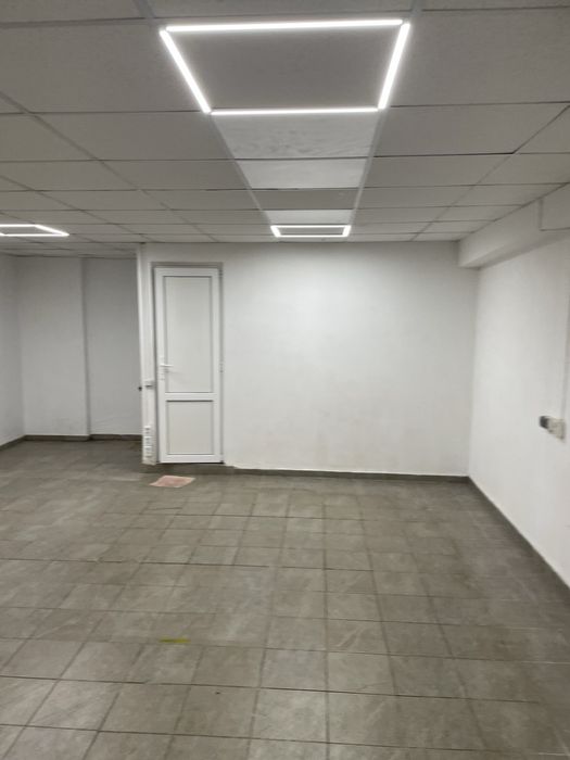 Нежитлове приміщення фасад вул. Квітова