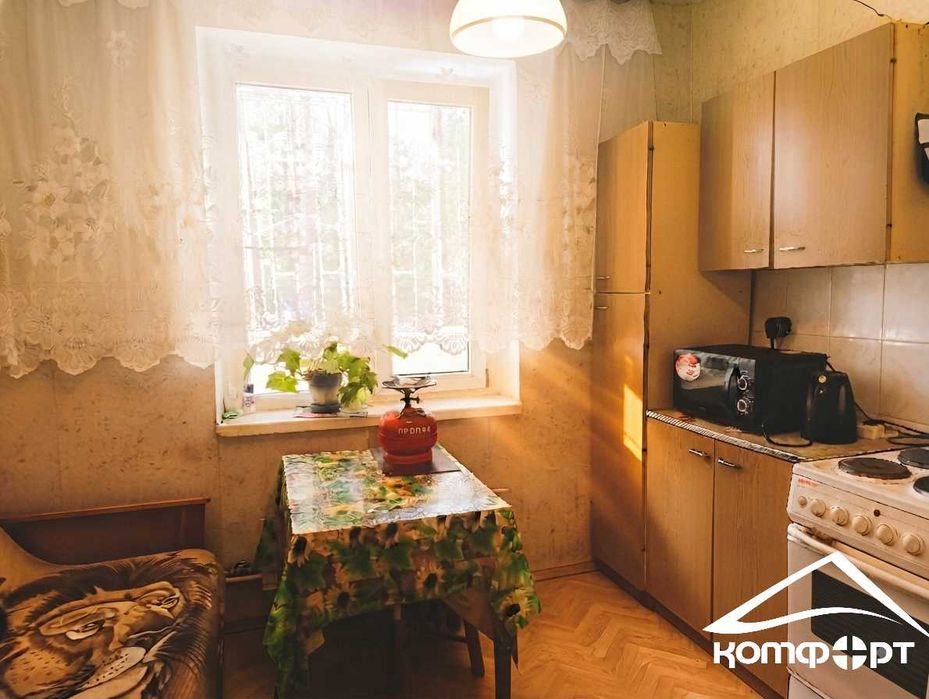 Продам 1-кімнатну квартиру 39,0 кв.м. у  місті Славутич