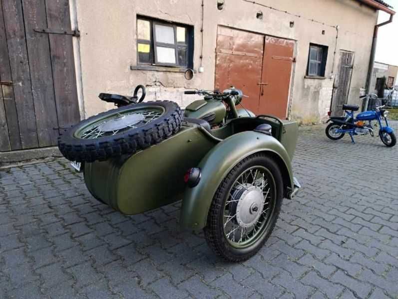 Motocykl K-750 z koszem