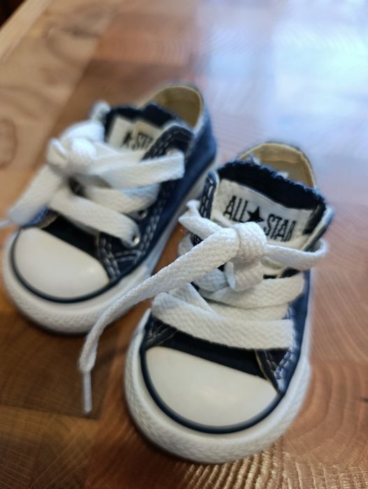 Оригінальні кеди Converse для вашого малючка .Розмір 18 на ніжку 11 см