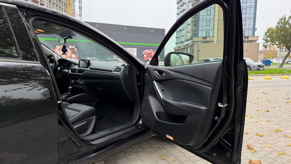 Продам Mazda 6 gj 2016, власник з 2019