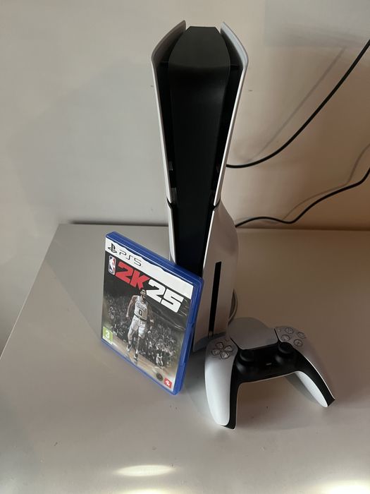 PS5 slim 1TB (édição standard)