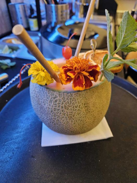 MOBILNE USŁUGI BARMAŃSKIE - barman na wesele/urodziny