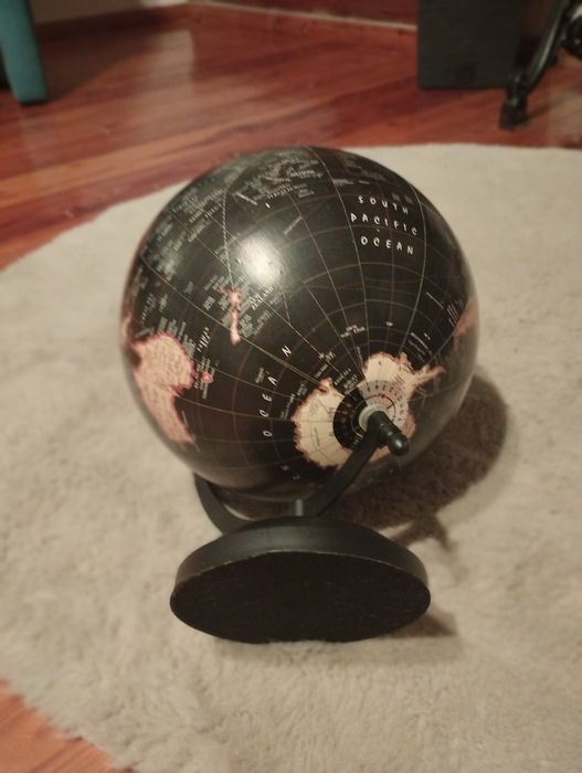 Globus czarny 30 cm