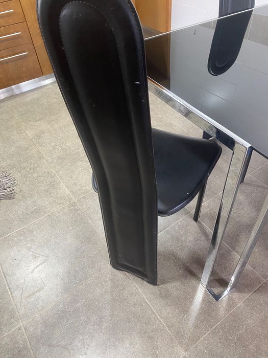 Mesa de vidro preta com 4 cadeiras64729969242371123