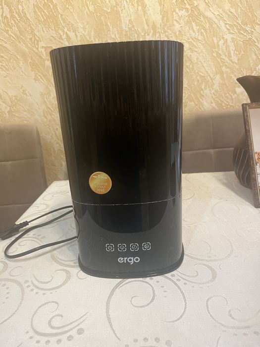 Зволожувач повітря ERGO HU 2041 DTF