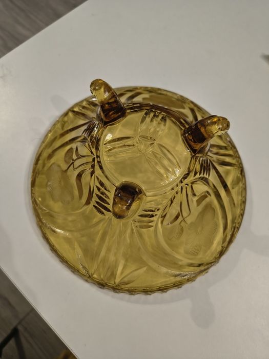 Owocarka , szkło prasowane , bursztynowe