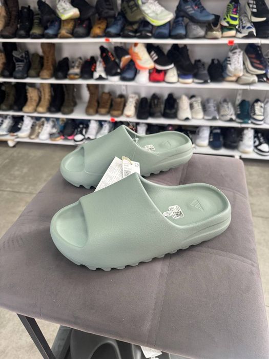 ОРИГІНАЛ 100% Тапочки Adidas Yeezy Slides Grey ID5480 43