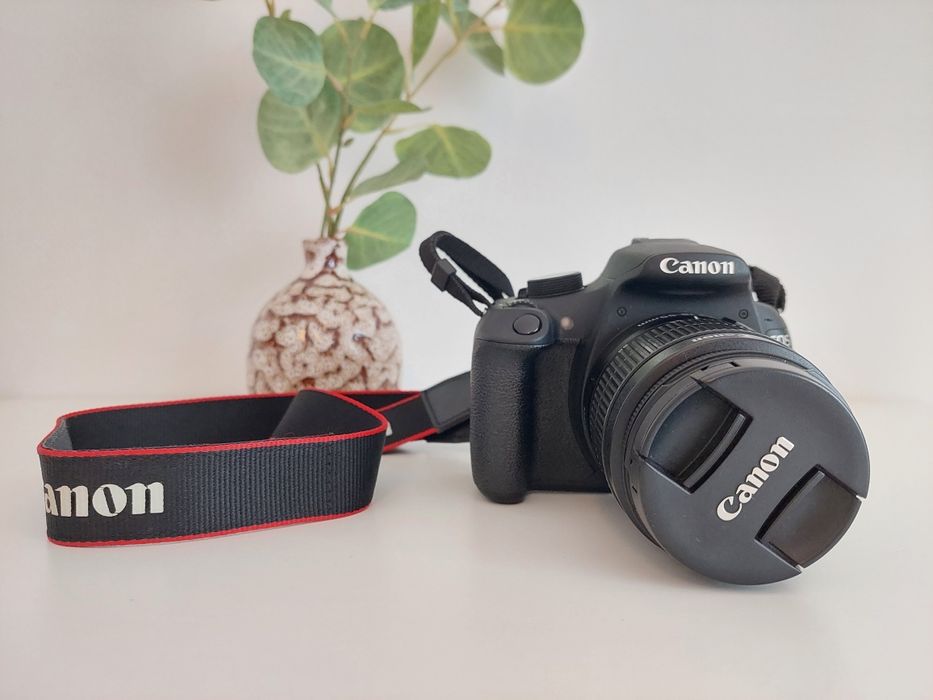 Vendo Canon 1200D + EF-S 18-55mm