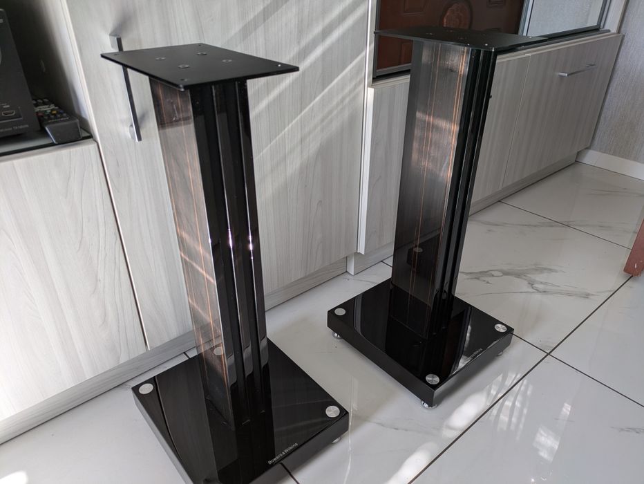 Акустичні стійки підставки B&W для колонок в ідеальному стані .